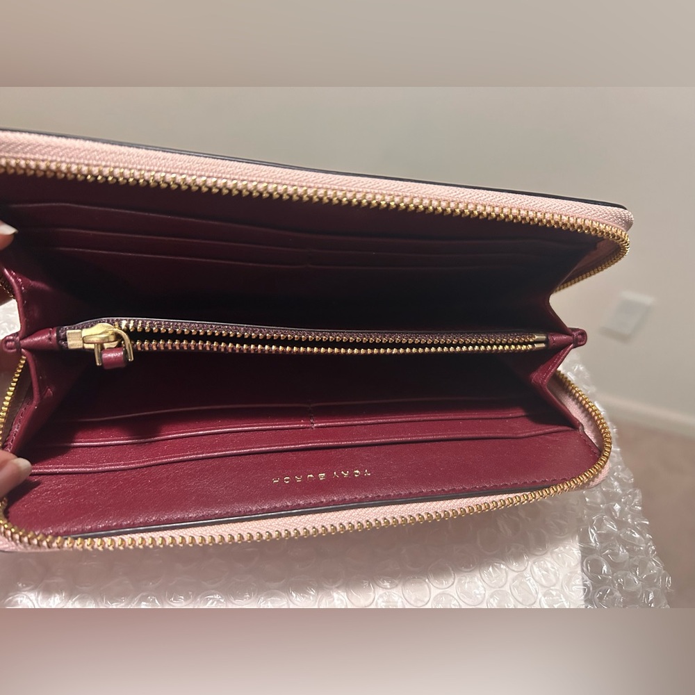 Tory Burch Blush Pink Wallet - Picture 8 of 10